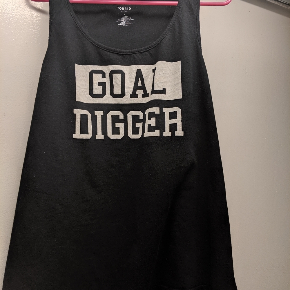 Torrid Active tank. Workout. Sassy saying. Size 1